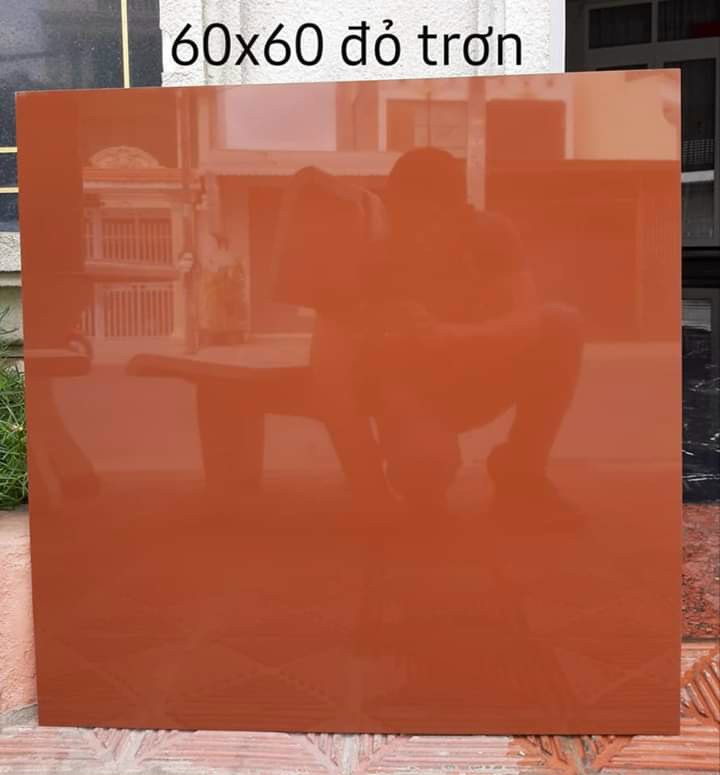 Đỏ Trơn